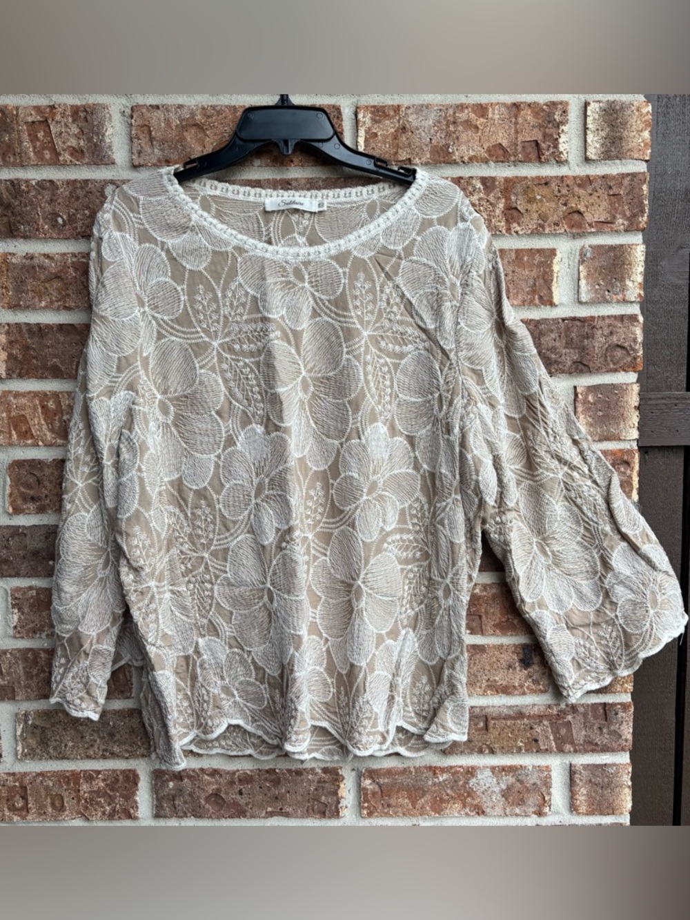 Solitaire Beige Lace-Overlay Floral Blouse